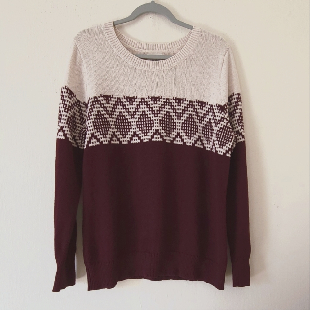 Old Navy Women's Maroon and Cream Fair Isle Sweater Size XL